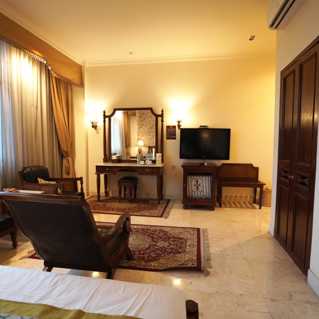 Welcome to Hotel Indah Palace Solo